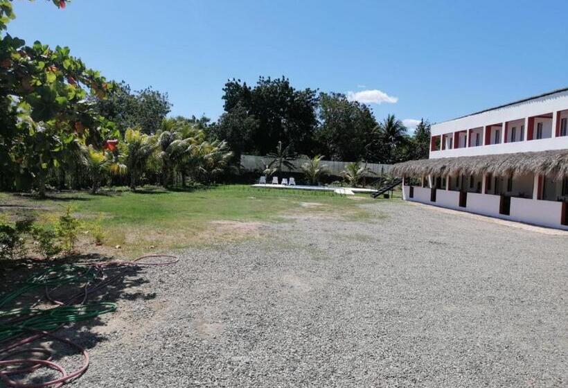 پانسیون Room In Guest Room Piscalonga Hotel Restaurant Cozy Family Operated