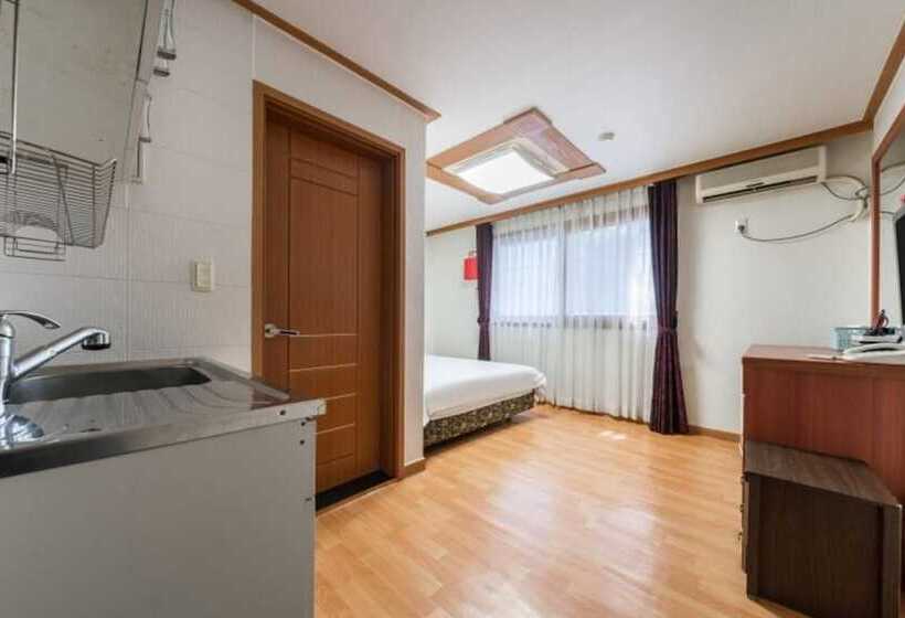 膳宿费 Yangyang Lovely Sea Condotel