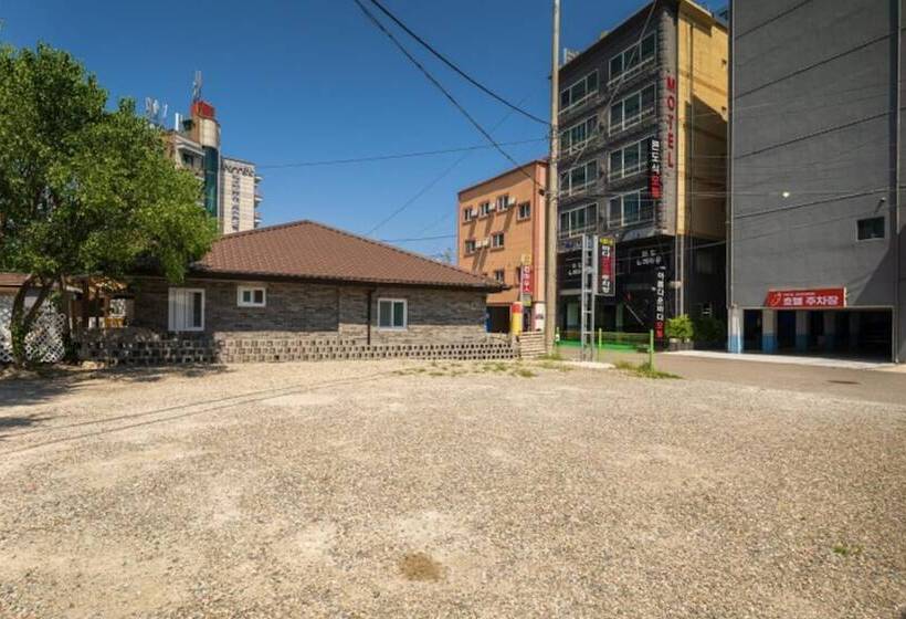 膳宿费 Yangyang Lovely Sea Condotel