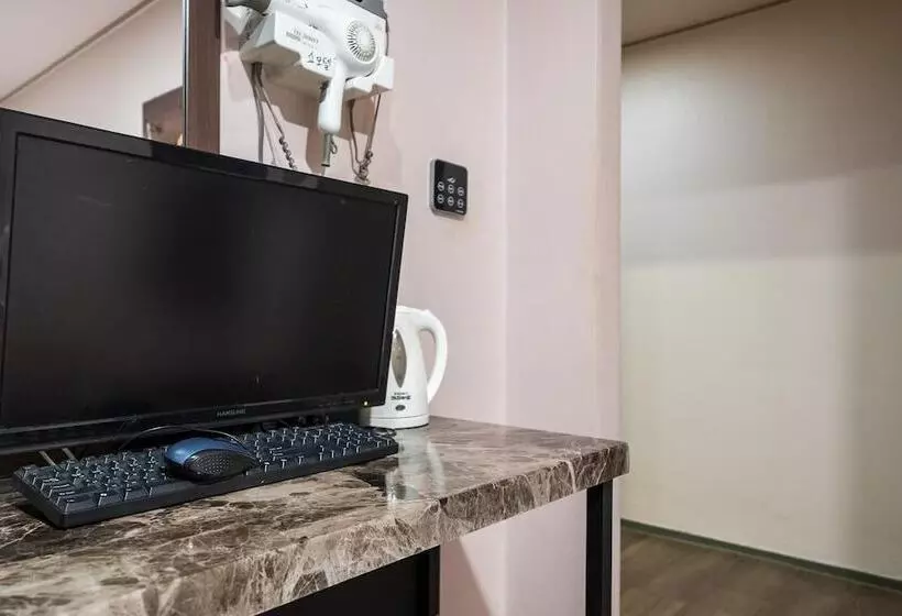 Seongnam Je Motel