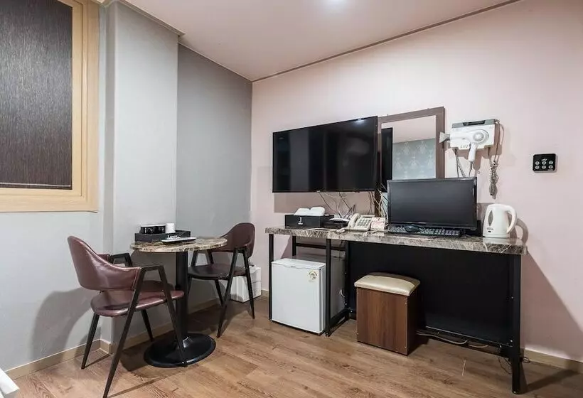 Seongnam Je Motel