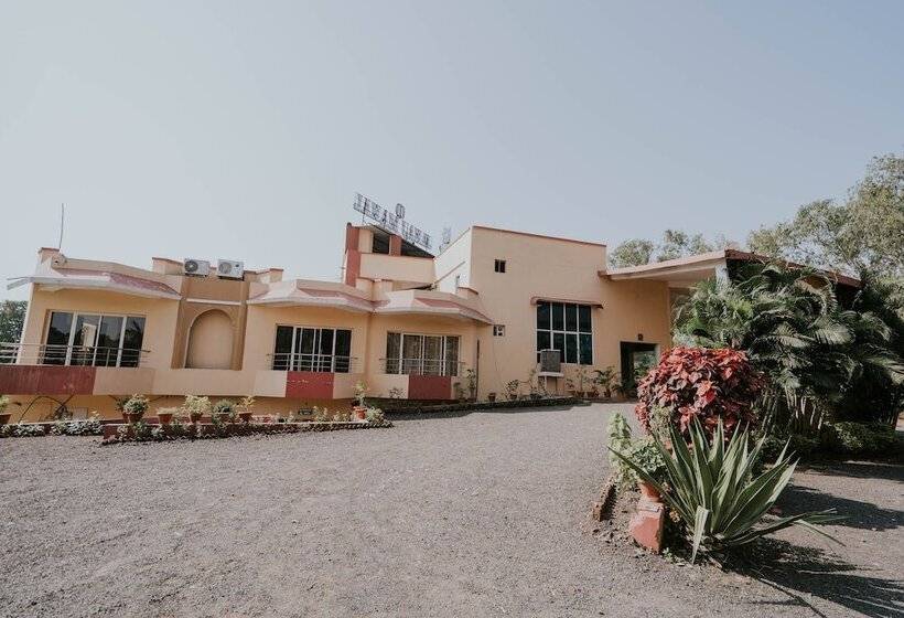 Tgi Jahaj Mahal Resort