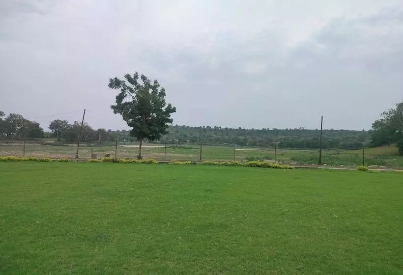Tgi Jahaj Mahal Resort