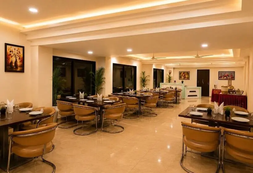 Tgi Jahaj Mahal Resort