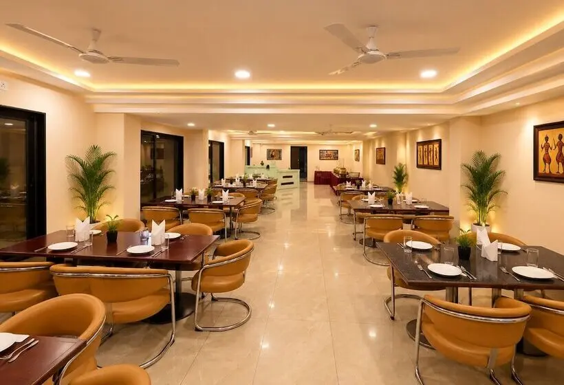 Tgi Jahaj Mahal Resort