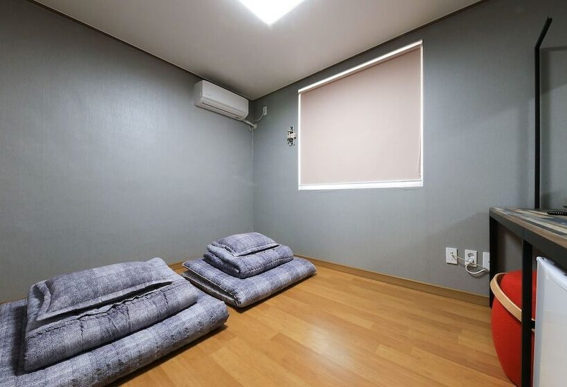 Buyeo Hongsan 3f Motel