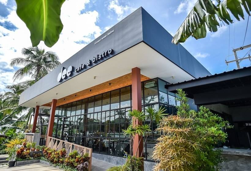 ホテル Dee Homestay