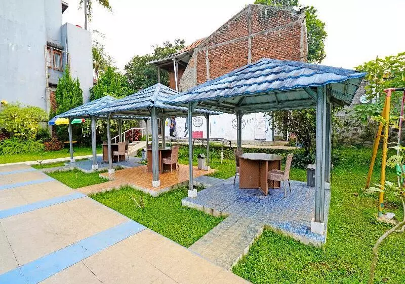 هتل Garden Hostel By Oyo