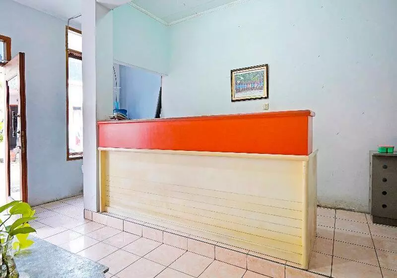 هتل Garden Hostel By Oyo