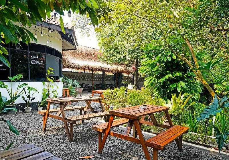 هتل Garden Hostel By Oyo