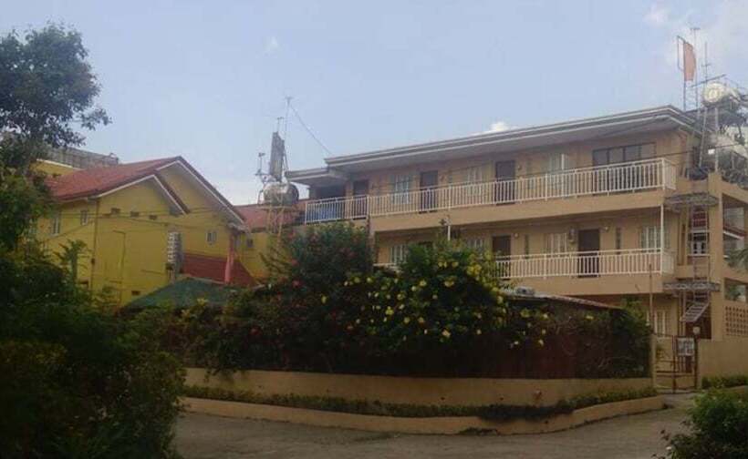 בית מלון כפרי Jc Affordable Transient By Oyo