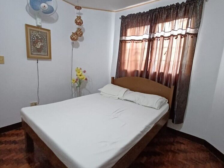 בית מלון כפרי Jc Affordable Transient By Oyo