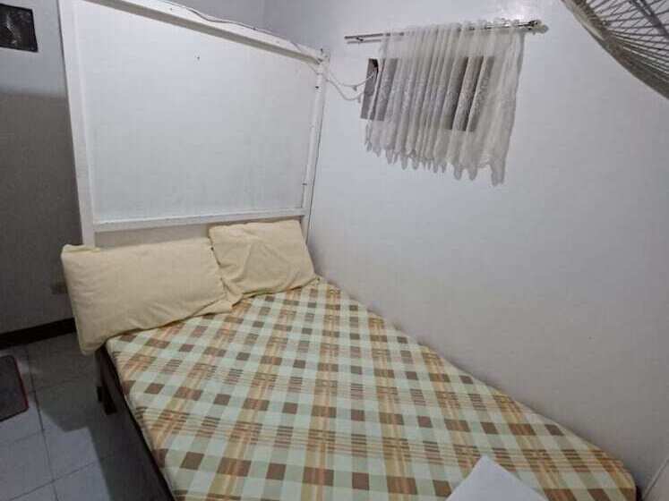 בית מלון כפרי Jc Affordable Transient By Oyo