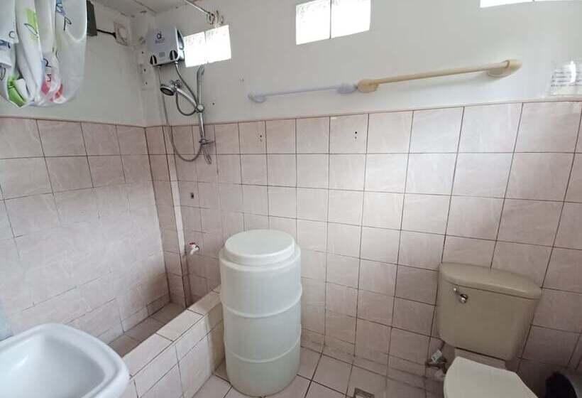 בית מלון כפרי Jc Affordable Transient By Oyo