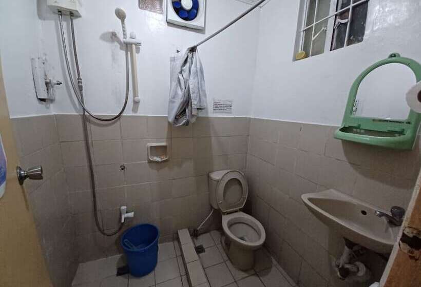 בית מלון כפרי Jc Affordable Transient By Oyo