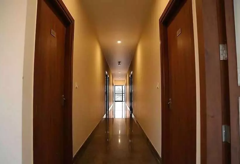 Hotelli Kalinga Tavern Residency