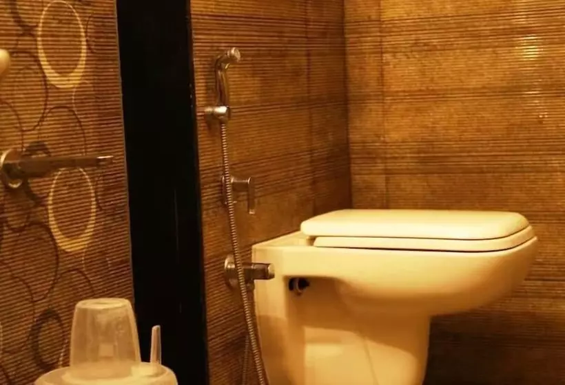 Hotelli Kalinga Tavern Residency