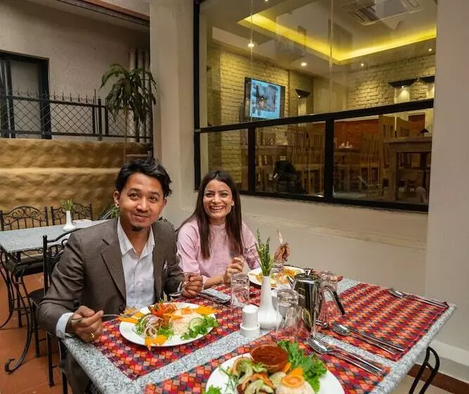 هتل Mera Peak Private Limited