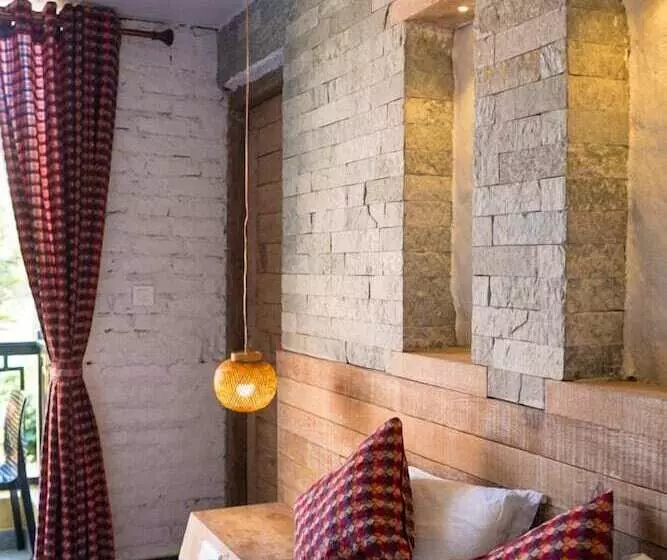 هتل Mera Peak Private Limited