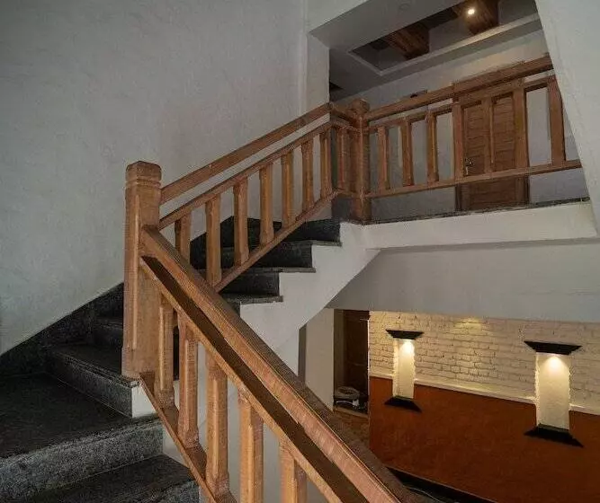 هتل Mera Peak Private Limited