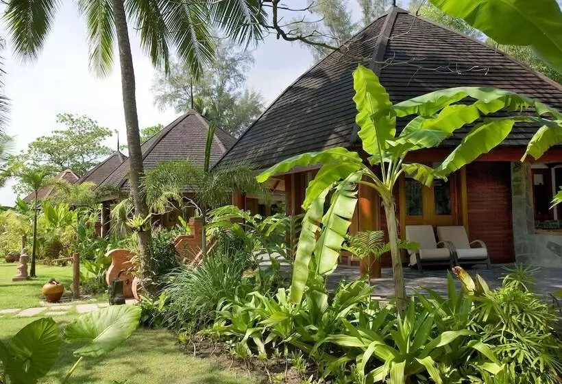 هتل One Myanmar Resort Ngapali