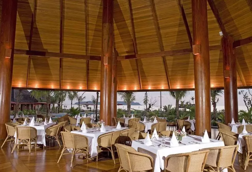 هتل One Myanmar Resort Ngapali