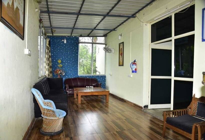 Hotel Rama Blue Resort And Restaurant