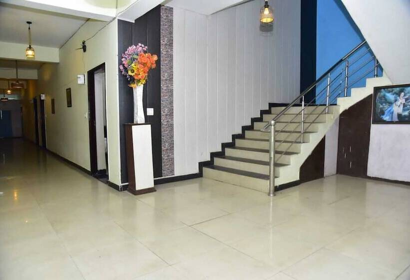 Hotel Rama Blue Resort And Restaurant