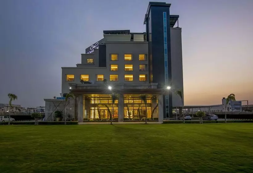 Hotelli Sarovar Portico Sonipat
