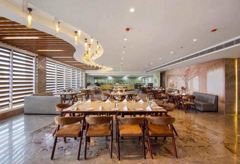 Hotel Sarovar Portico Sonipat