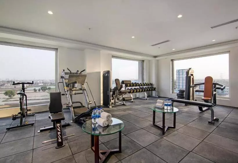 Hotelli Sarovar Portico Sonipat