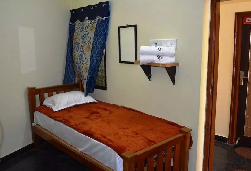 ホテル Sharma Residencytiruvannamalai Royalstay