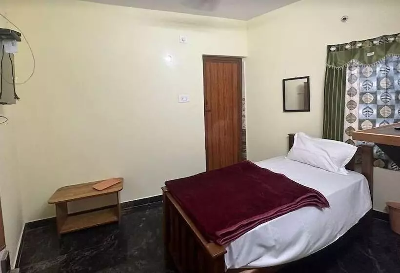 ホテル Sharma Residencytiruvannamalai Royalstay