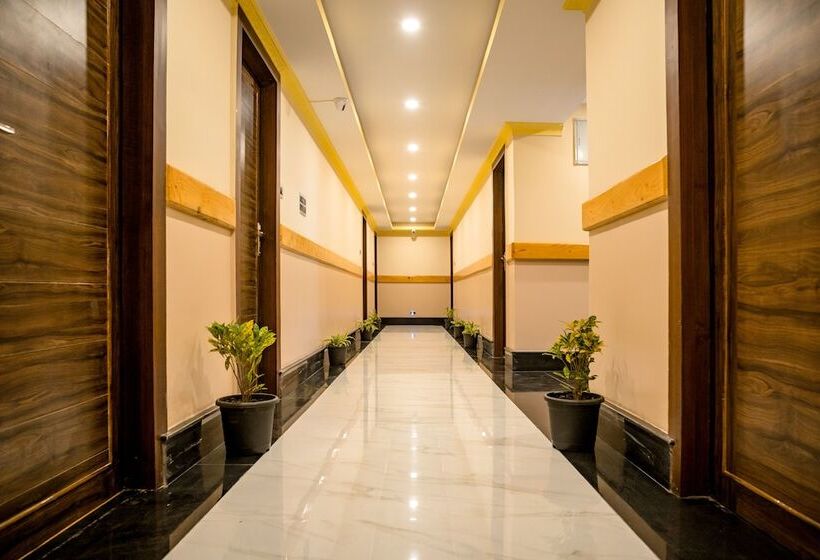 בית מלון כפרי Sharolyn Boutique