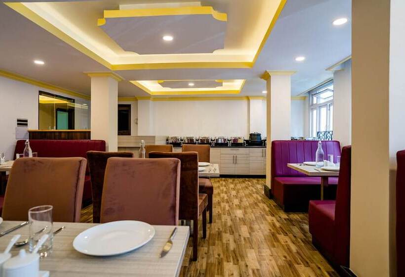 בית מלון כפרי Sharolyn Boutique