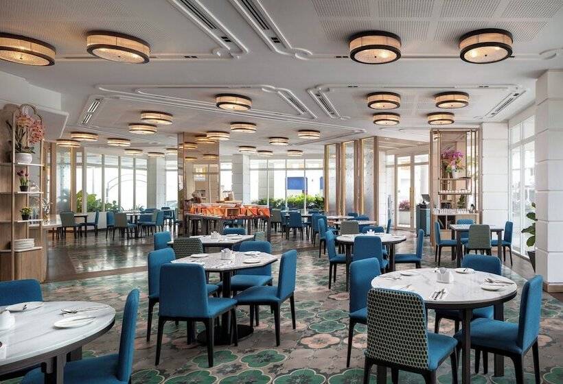 בית מלון כפרי The George Penang by The Crest Collection