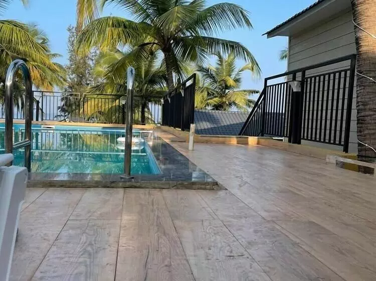 Hotelli The Woods Homestay