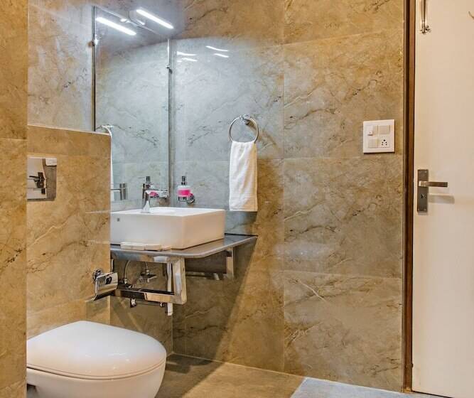 Hotel Xenious Micro Vista Elite Chail