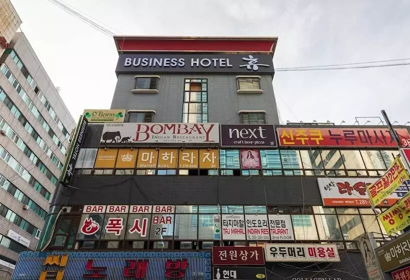 Motelli Changwon Jungangdong Business Hotel Hue