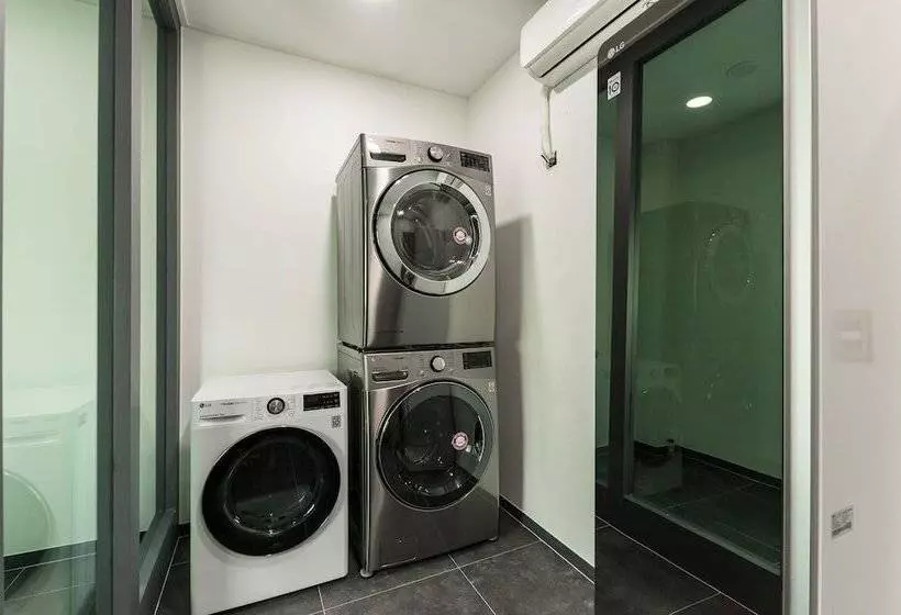 Motelli Changwon Jungangdong Business Hotel Hue