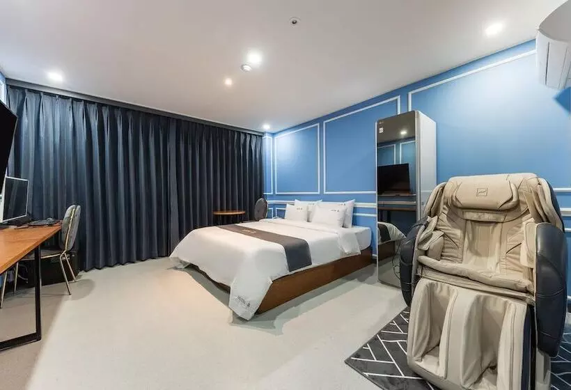 Motelli Changwon Jungangdong Business Hotel Hue