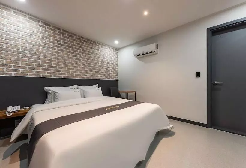 Motelli Changwon Jungangdong Business Hotel Hue