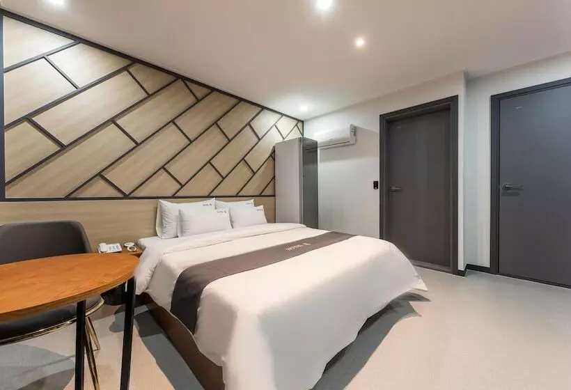 Motelli Changwon Jungangdong Business Hotel Hue