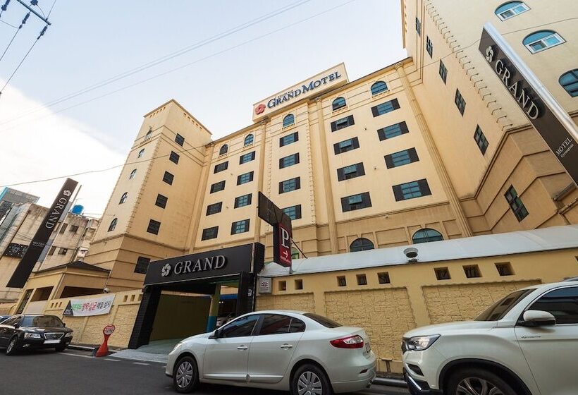 فندق على الطريق Gyeongsan Grand