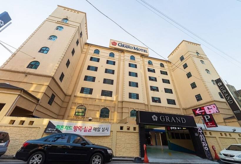 فندق على الطريق Gyeongsan Grand