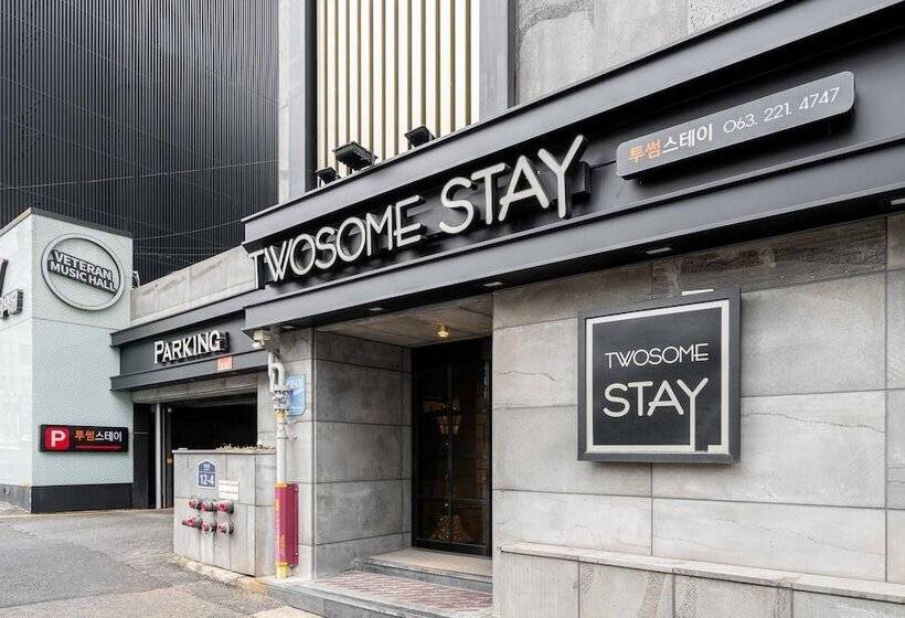 Motel Jeonju Junghwasandong Towsome Stay