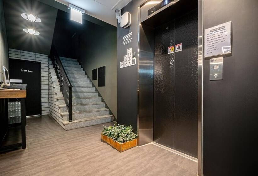 Motel Jeonju Junghwasandong Towsome Stay