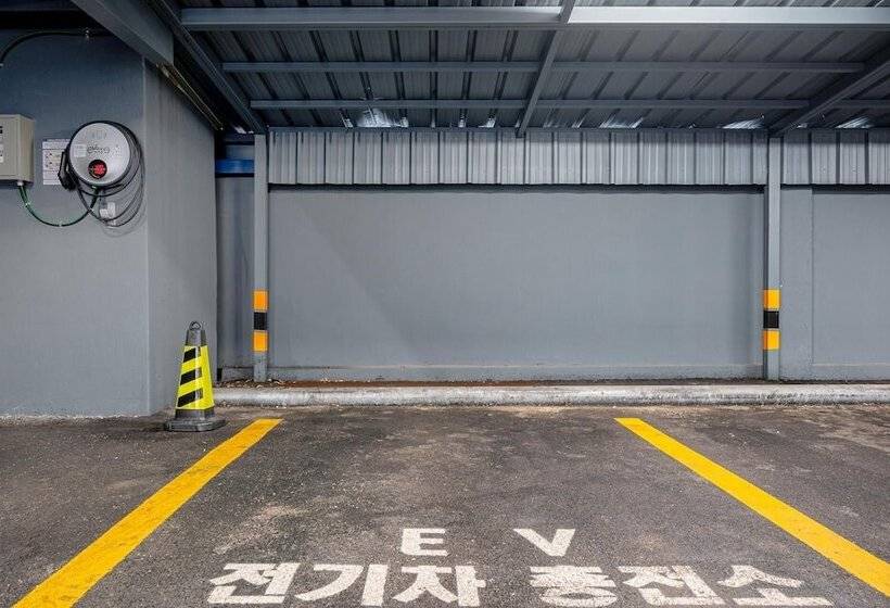 Motel Jeonju Junghwasandong Towsome Stay