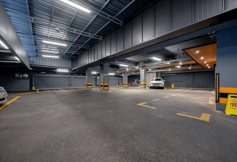 Motel Jeonju Junghwasandong Towsome Stay