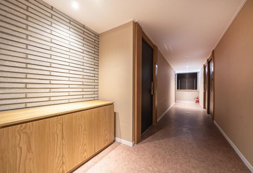 Motel Wolgot Avenue S